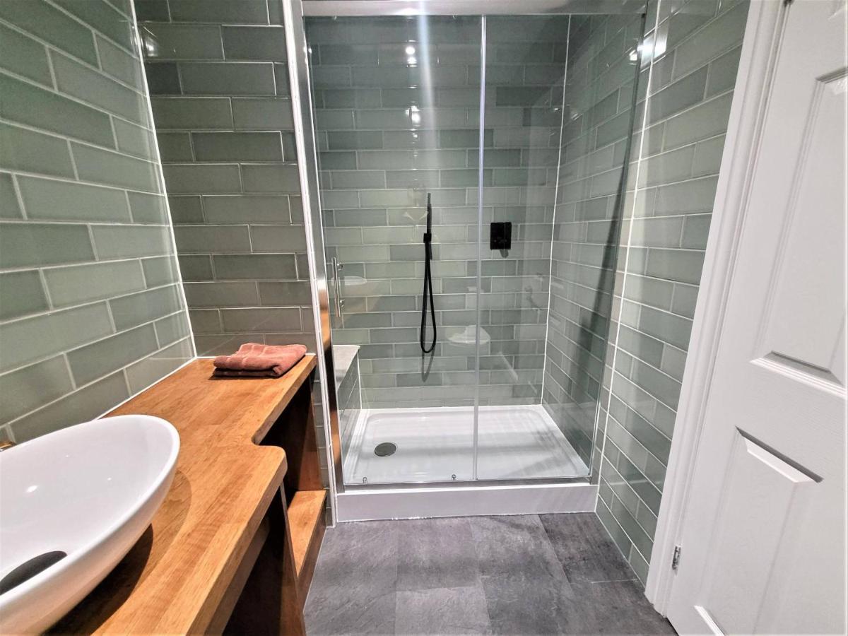 New County Hotel & Serviced Apartments By Roomsbooked Gloucester Dış mekan fotoğraf