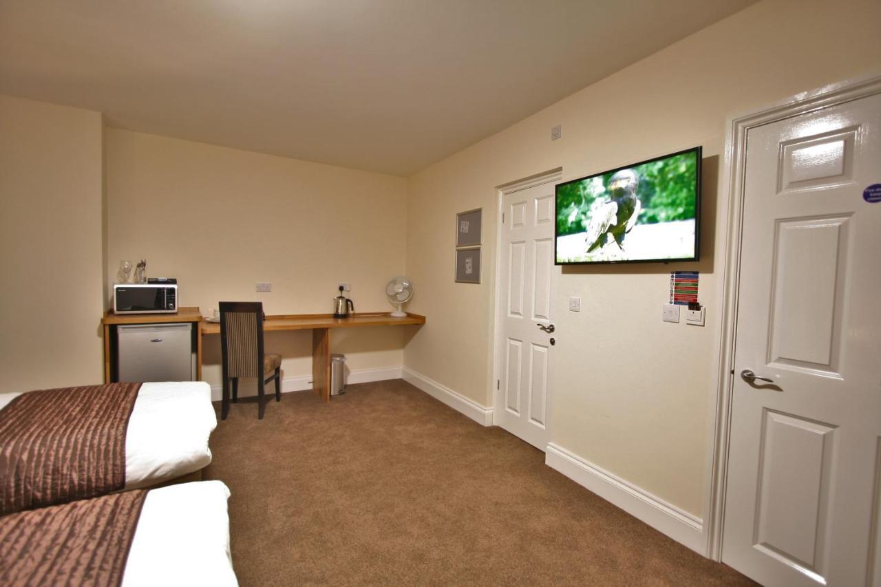 New County Hotel & Serviced Apartments By Roomsbooked Gloucester Oda fotoğraf